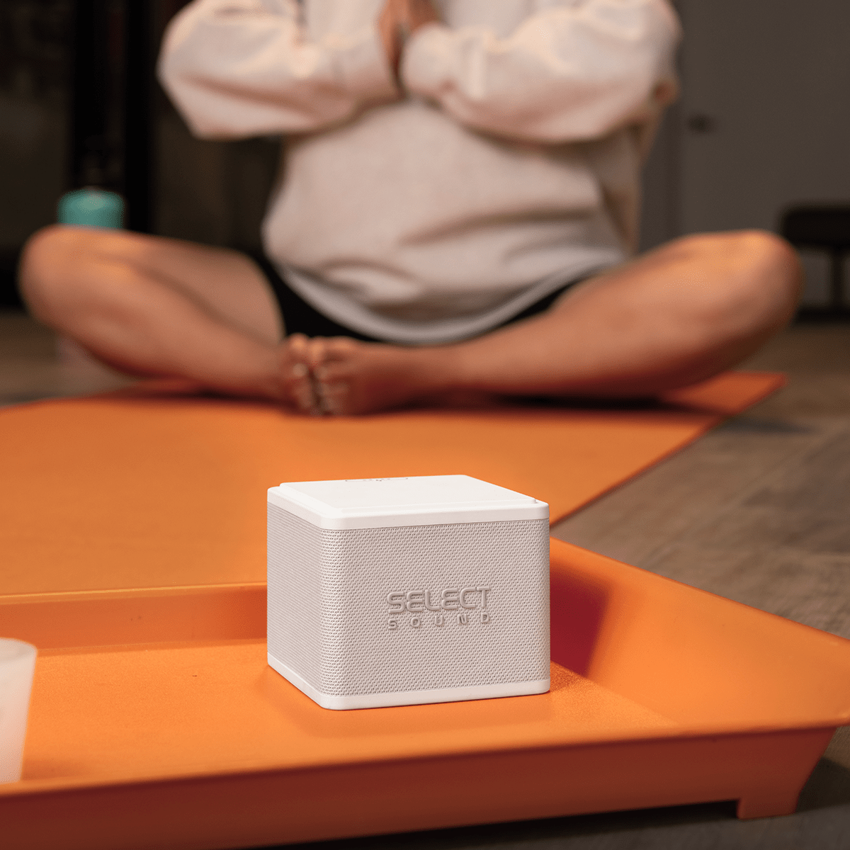 Bocina Inalámbrica Bluetooth Magéntica Modelo SS - Cube Recargable Usb - Selectsound.com.mx