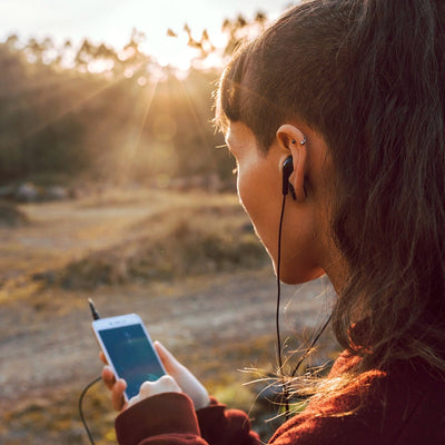 Audífonos Alámbricos Manos Libres Daewoo Con Micrófono H04 - DW - Selectsound.com.mx